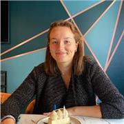 Étudiante en santé, aillant déjà donné des cours par le passé, je peux aider de la primaire à la seconde